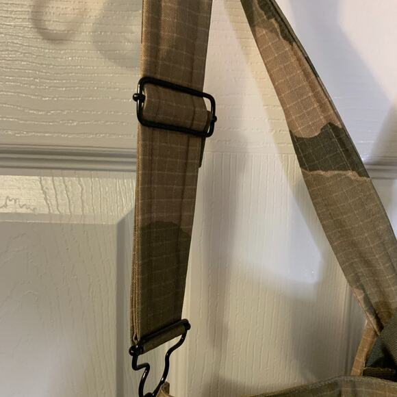 Burton Dryride Womens Avalon Ski Bib Size XL NEW Barren Camo Waterproof Vents - Picture 6 of 16